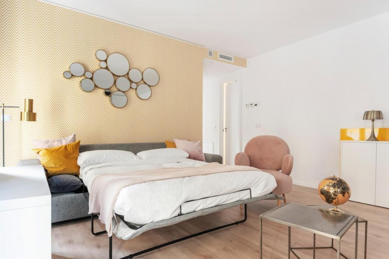 Incredible Design 2 Bedroom Apartment In Centro Madrid Buitenkant foto