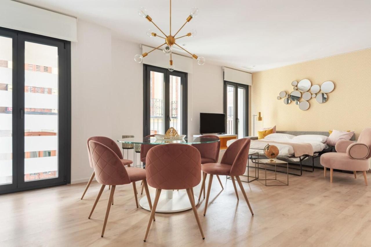 Incredible Design 2 Bedroom Apartment In Centro Madrid Buitenkant foto